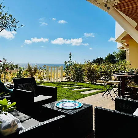 Апартаменты Azurea Esterel Vue Piscine Chauffee