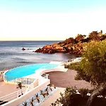 Azurea Esterel Vue Piscine Chauffee Classe 3 Etoiles *