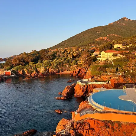 Azurea Esterel Vue Piscine Chauffee Classe 3 Etoiles شقة Saint-Raphaël