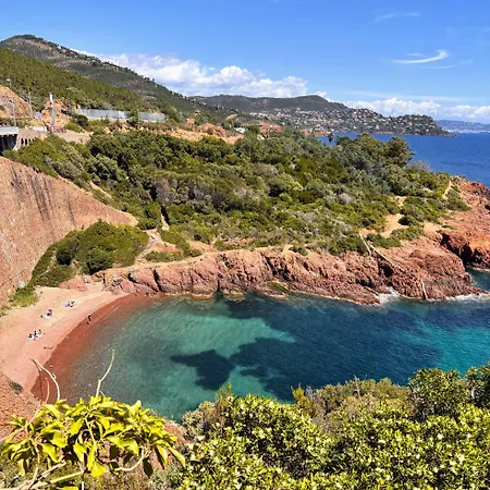Azurea Esterel Vue Piscine Chauffee Classe 3 Etoiles * Saint-Raphaël