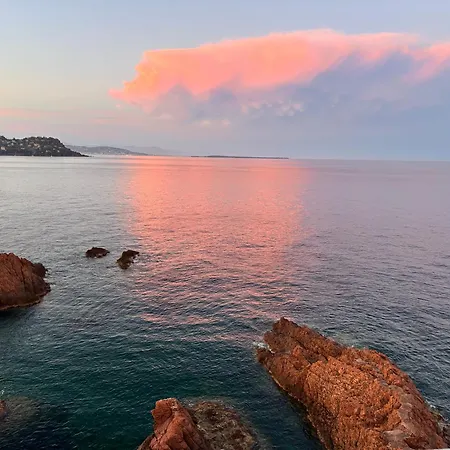 Azurea Esterel Vue Piscine Chauffee Classe 3 Etoiles * Saint-Raphaël