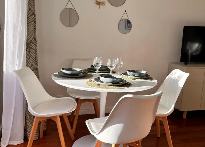 Apartment Azurea Esterel Vue Piscine Chauffee Saint-Raphael (Var)